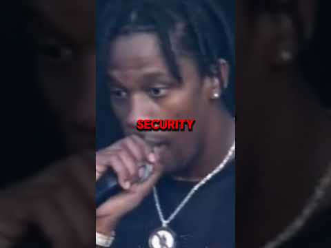 Taylor Swift Yells At Security Guard...