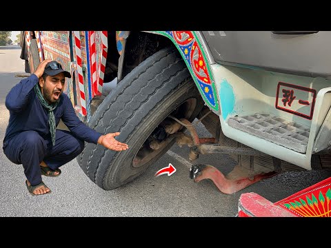 Pakistani Dumper Axle Snapped in the Middle of the Road - Unbelievable Repair! 