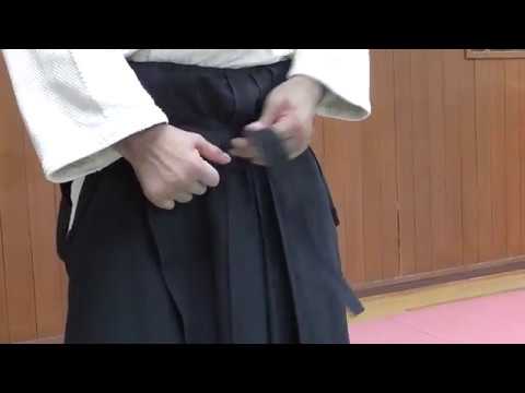 How to wear Aikido Hakama