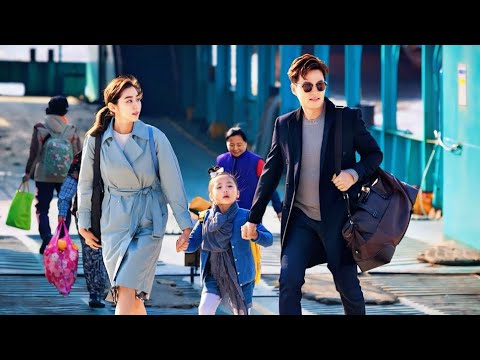 بنت فقيرة بتتجوز راجل غنى زواج مزيف عشان الفلوس وبيمثلوا قصاد الناس انهم بيحبوا بعض ولكنها بتحبه