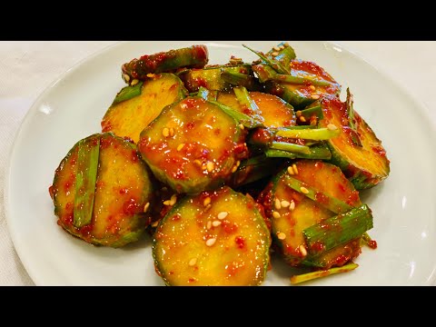 [Oi Muchim] Korean Cucumber Salad 오이무침 How to Prevent it from Getting Watery After Making it