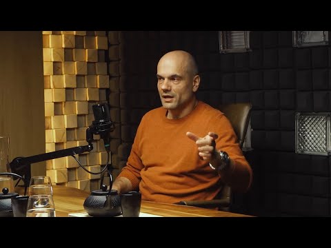 Headhunter Secrets: How Top CTOs and VPs Get Picked– IT & Tech Recruitment Insights