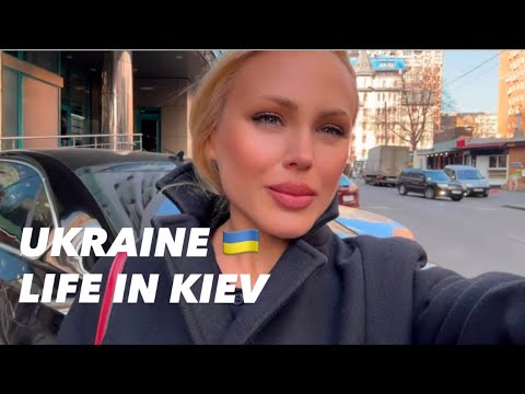Ukraine 🇺🇦Life in Kiev. February 15, 2026. The Streets of Kiev, Ukraine. Streets Scenes.