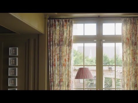 Touring a Gardner's Cottage Near the Hampshire Coast