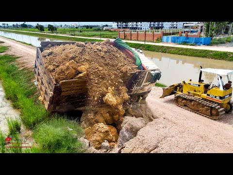 WOW Start NEW It Project! Unexpected​ Dump Truck Fails Deleting HugeLand With ​Dozer & Recovery Full