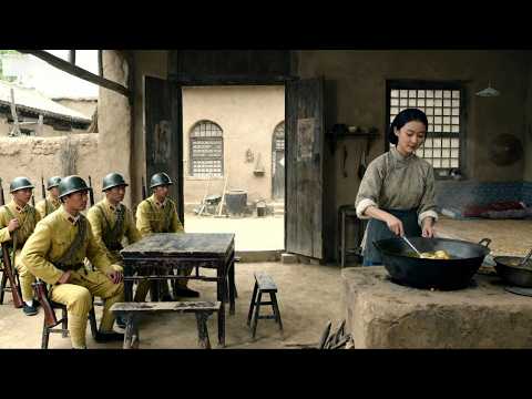 Anti-Japanese film! Female agent posing as a villager takes out a whole squad with one pot of soup!