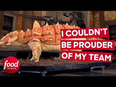 16-Foot Dinosaur Cake Stuns the Judges! | Buddy Vs. Duff