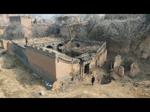 無人村竟發現外星建築造型的豪華酒店，還有壹座外形酷似元寶的大院荒廢多年，到底有何神秘之處？【花花樂遊記】