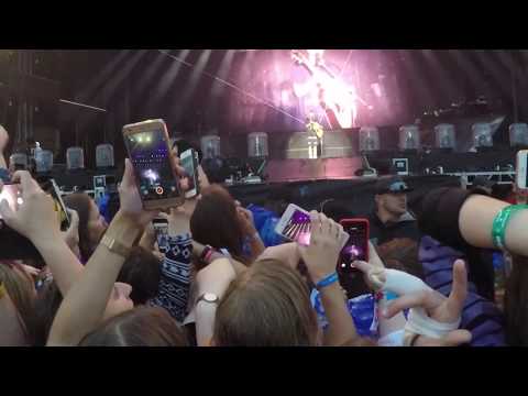 Justin Bieber - Love Yourself (Summerburst Festival 2017)