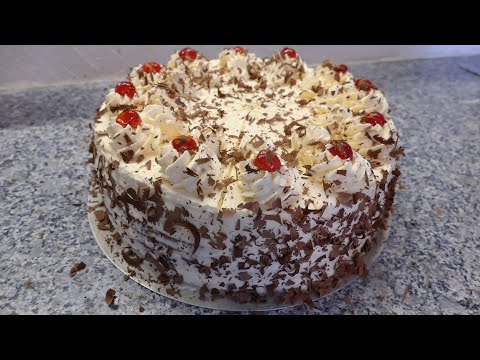 Der Bäcker zeigt: Schwarzwälder Kirschtorte