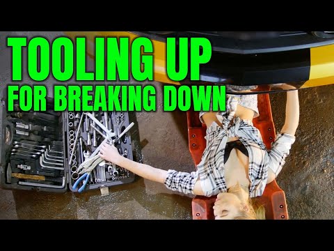 The most essential tool to carry if you break down | Auto Expert John Cadogan
