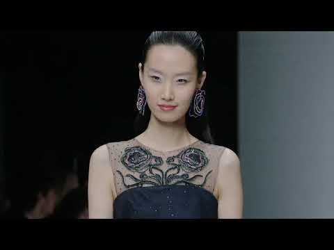 Giorgio Armani Women's Fall Winter 2024- 2025 Fashion Show