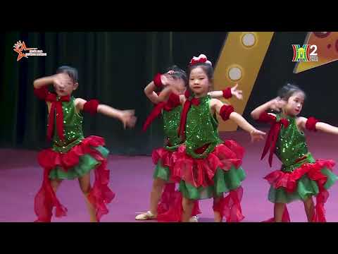 Giáng sinh 2025 bé minh anh biểu diện ở hà nội