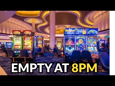 Las Vegas EMPTY? The UGLY Truth Behind The Empty Hotels, Casinos and Mass Layoffs