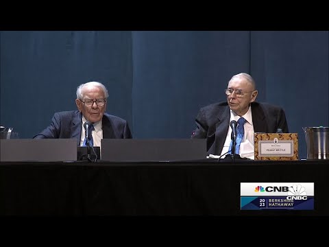 Warren Buffett: Other people doing dumb things is what creates good opportunities
