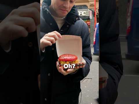 We tried the Stranger Things KFC Burger!