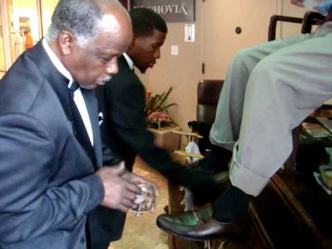 The World's Best Shoe Shine