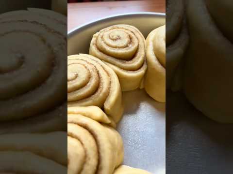 Cinnamon rolls with cream cheese frosting 😋 #brilubakery #cinnamonrolls #homebaking #cinnamoroll