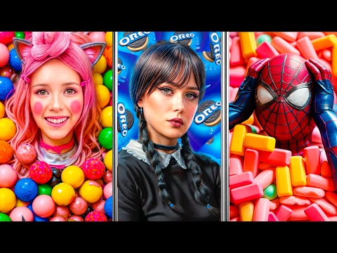 Экстремальные прятки в коробках челлендж! Уэнсдей Аддамс и Вампир против Человека-Паука и Русалочки!