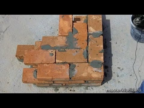 Кирпичная кладка угла в 1,5 кирпича "Многорядная система перевязки" -  [© masterkladki]