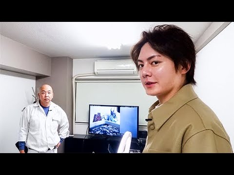 Capitalizing on someone's death to become a billionaire... reselling the deceased's belongings an...