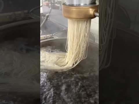 押し出し→即ゆで✨冷麺が生まれる驚愕の瞬間！ #天壇