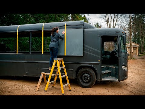 MAN Transforms a BUS Into a AMAZING LUXURY MOTORHOME From START to FINISH by @enancinar