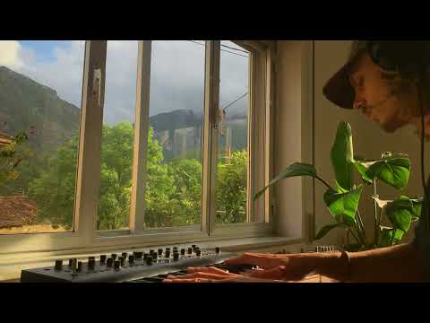 Afternoon Chill: Live Electronic Session