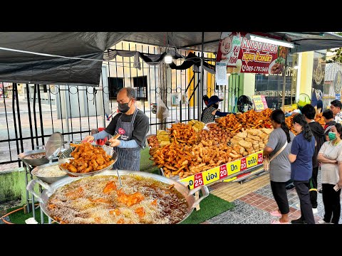 Sold Out in 2 Hours! 40 Years Frying 400 Kg of Pork Meat & Crispy Chicken | Thailand Street Food
