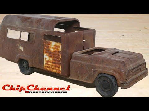 1960s Buddy L Horse Riding Academy Truck Restoration