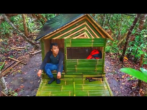 CAMPING IN HEAVY RAIN || 2 DAYS 2 NIGHTS CAMPING IN THE KALIMANTAN FOREST