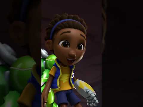 Dax sings "Almost Like He's Here" with a baby elephant! 🐘🩵 RoboGobo DisneyJr