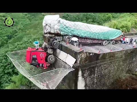 Dangerous Idiots Truck & Heavy Equipment Fails Compilation | Extreme Truck Idiots at Work #95