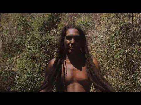 印度俊美瑜伽士，90岁却依然保留30岁的容颜，野兽不伤害他