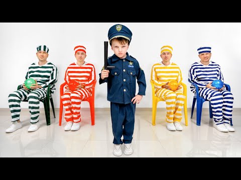 Five Prisoners and Alex's New Police Station Adventure