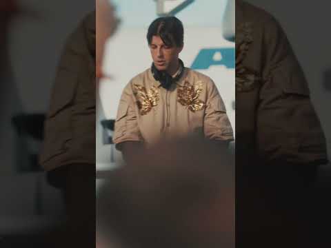 Dixon under the Ariane rocket at the Cercle Festival 🚀