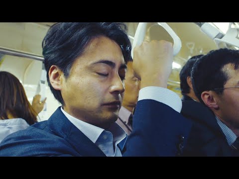 10年不敢换工作、不敢生病、甚至不敢哭，男子结婚后失去妻子，连脆弱都是奢侈品！【光影】