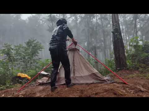 CAMPING IN HEAVY RAIN AND THINEDERSTORM ⛈️ RELAX AFTER STRUGGLING IN THE RAIN AND LIGHTNING