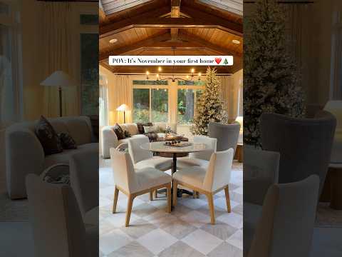 This is your sign to set up your Christmas Tree early🎄🫶🏼 #christmas #christmastree