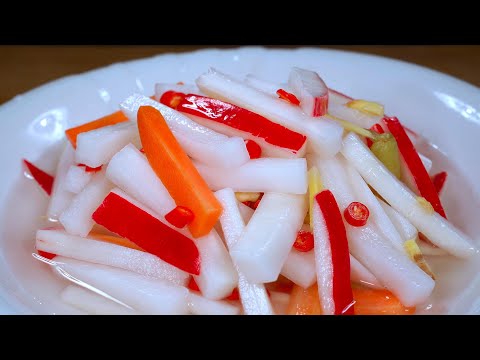 腌萝卜有人放盐,有人放糖,其实都不对,难怪不好吃,今天教你最正确的做法,学会可以直接去摆摊#like #美食分享日常 #food