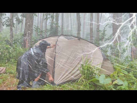 🏕 CAMPING IN HEAVY RAIN AND THUNDER ⛈️ GET CAUGHT IN THE TORRENTIAL RAIN AND RELAX IN A WARM TENT