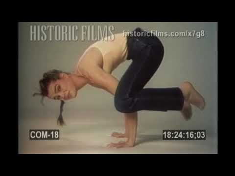 Brooke Shields RARE Calvin Klein Commercial (1980/1981)