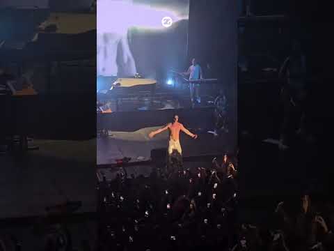 Benson Boone performing in Chile!π¨π± #bensonboone