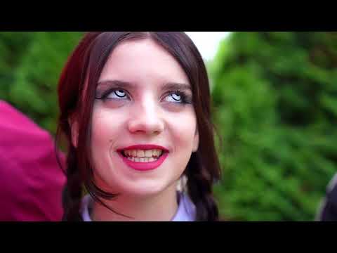 Семья Вампиров удочерила Уэнсдей Аддамс