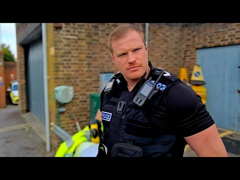 Meet The Wallies at Waterlooville Police Station - Does the Sergeant Save The Day?? #audit #police