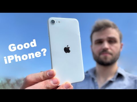 iPhone SE 2 in 2025 - Day in the Life Review!