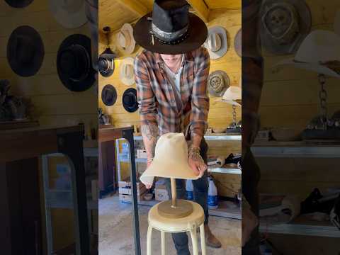 “HONEY COLLECTOR” Custom cattleman hat, handcrafted process.