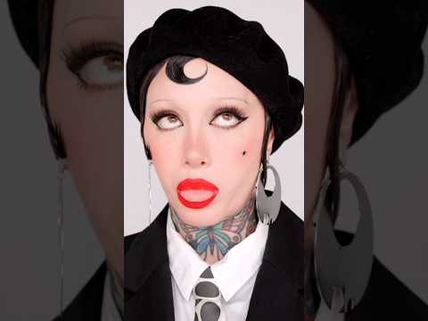 World’s Best Editor 🏆 @SeannaMiriah WW2 Beauty Linked Below!