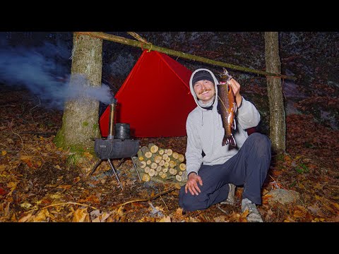 3 Days Alone in the Wilderness: Building a Cozy Wood Stove Camp