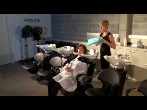 Dans un salon de coiffure (02) : l'espace lavage - Conseils et bonnes pratiques (SHEQ)